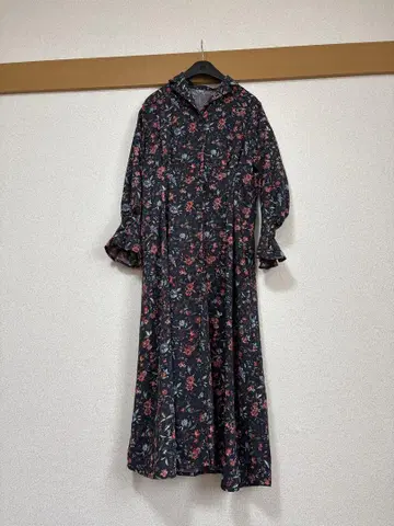 꽃무늬 원피스 가을/겨울 멋스러운 네이비 원피스