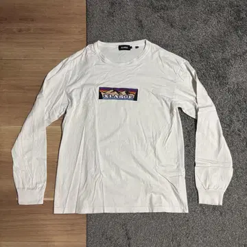 [ 인기 디자인 ] XLARGE 마운틴 로고 롱 T셔츠 L 사이즈 화이트