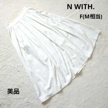 새상품급 N WITH. 에위즈 화이트 플레어 스커트 F(M상당)