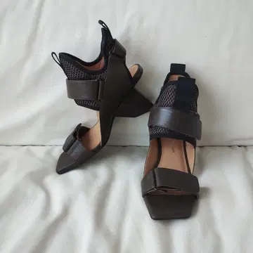 ISSEY MIYAKE x UN 한정판 36 23cm 블랙 가죽