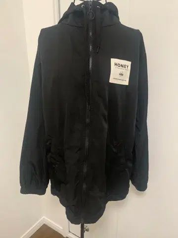 HONEY CINNAMON 블랙 후드 부착 자켓