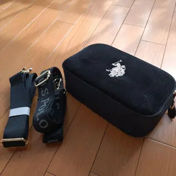 U.S. POLO ASSN. 블랙 숄더백