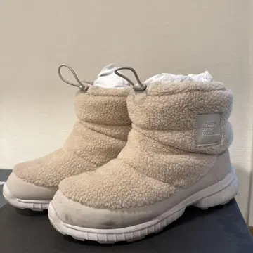 THE NORTH FACE 베이지 어그 부츠