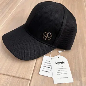 Aprily 블랙 캡 프리 사이즈