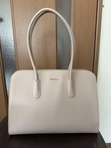 훌라 토트백 핑크 베이지 체인 포함 에코 메루카리 한정판