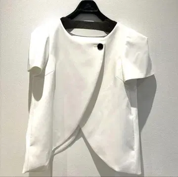 connse 레이디 라이크 커브 자켓