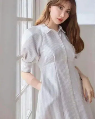 Herlipto 볼륨 슬리브 스트라이프 드레스