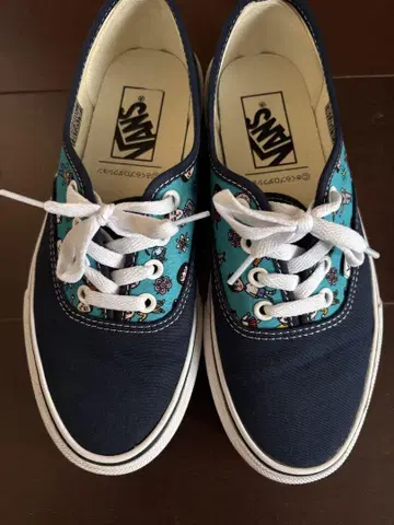 마루코는 아홉살 VANS 스니커즈