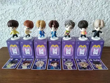 BTS 피규어 컴플리트 묶음 판매 스티커 포함