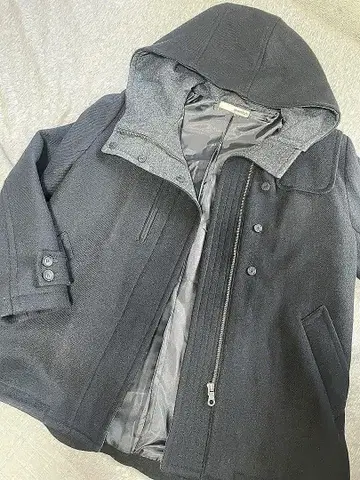 블랙 후드 부착 자켓 코트