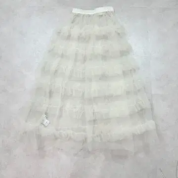 24AW 새상품급 정가 약 2만 PERNA 시스루 프릴 샤샤 스커트