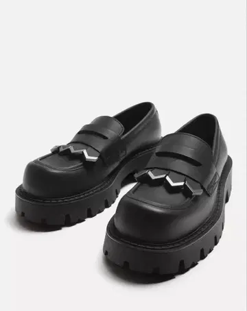[ ZARA ] 볼륨 프린지 로퍼 ( 42 )