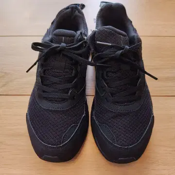 Mizuno 블랙 스니커즈 방수 24.5cm