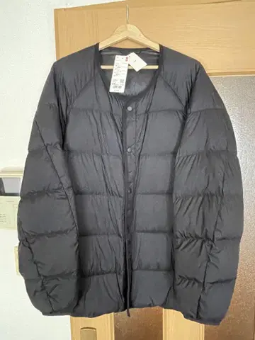 UNIQLO 블랙 다운 자켓 4XL