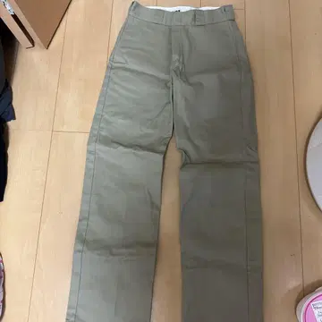 874 오리지널 핏 베이지 치노 팬츠