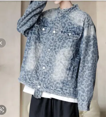 루즈 실루엣 레오파드 올 패턴 애니멀 노카라 데님 자켓