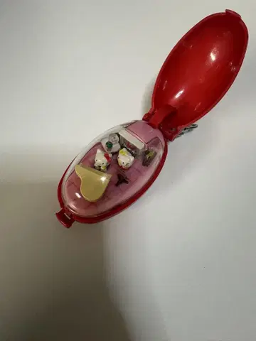 헬로키티 키링 포켓 크리터