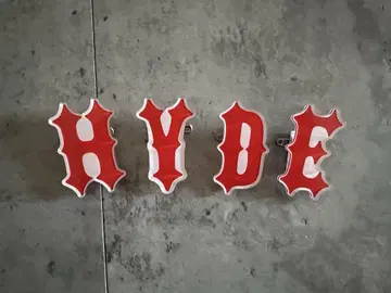 HYDE 핀 배지