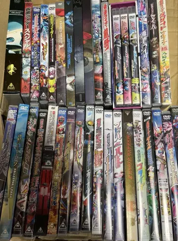 셀판 극장 내 가면라이더 등 dvd 세트 33도서