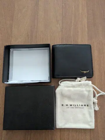 R.M. Williams 블랙 이단 접이식 지갑