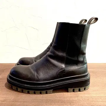 ZARA 가죽 청키 밑창 첼시 부츠