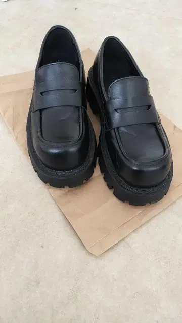 통굽 블랙 로퍼 42