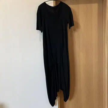 리미푸 비대칭 티셔츠 원피스 블랙 반팔