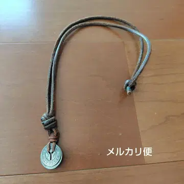 아바클로 가죽 코인 펜던트 목걸이