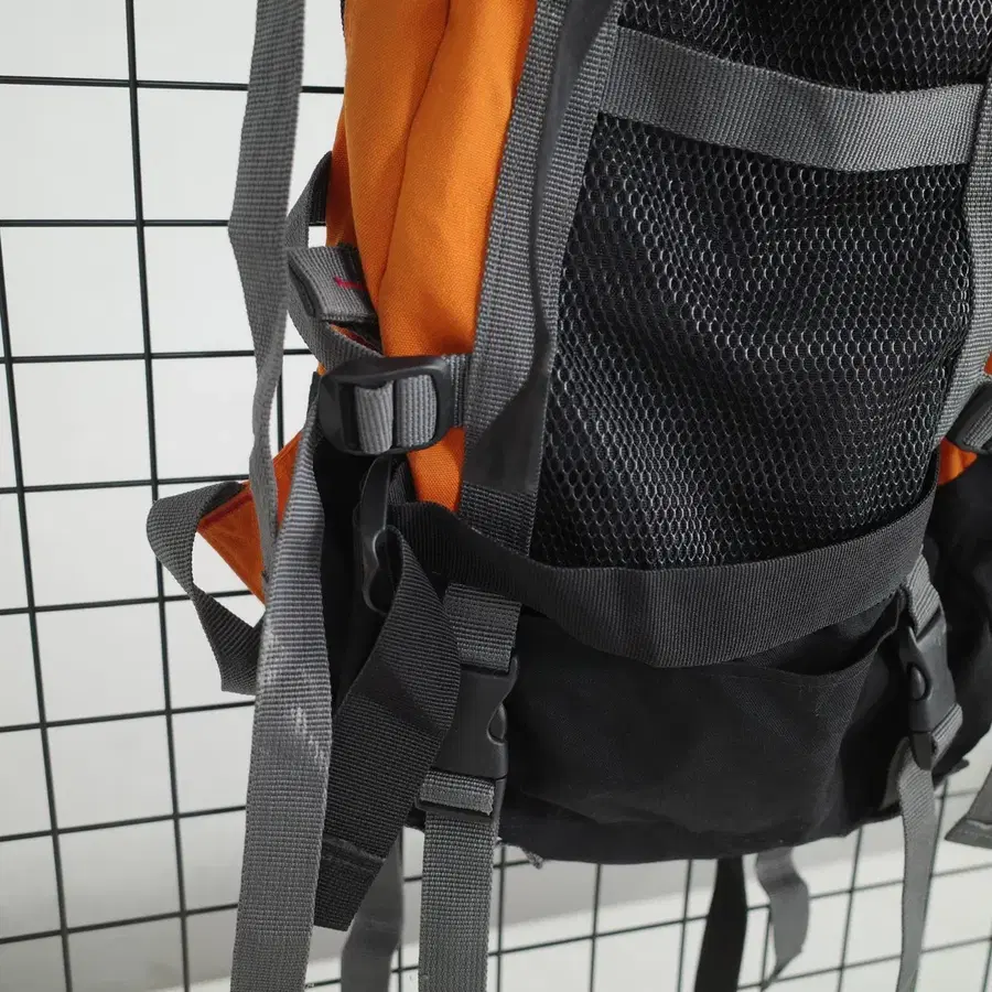 90's bitch skateboards backpack | Buy from Bunjang via Kfriday Proxy