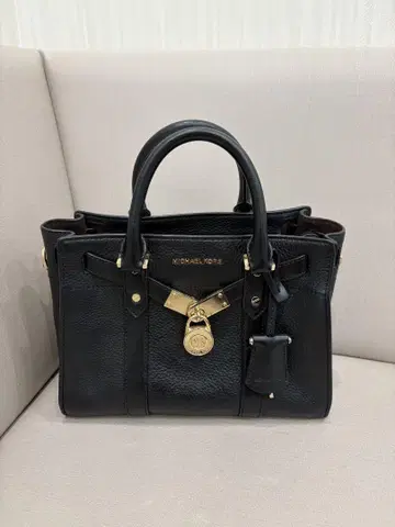 MICHAEL KORS 블랙 가죽 핸드백