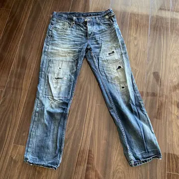 Armani Exchange 데미지 데님 팬츠