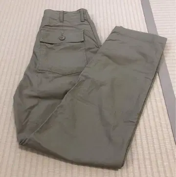 베이지 팬츠