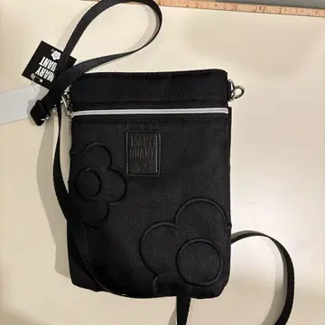 새상품 MARY QUANT 마리콴트 숄더 파우치 블랙