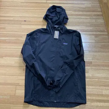 택 포함 새상품 patagonia 블랙 나일론 후디니 자켓