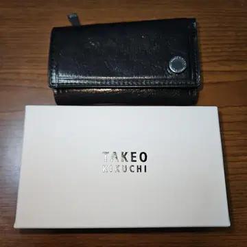 TAKEO KIKUCHI 블랙 가죽 키케이스