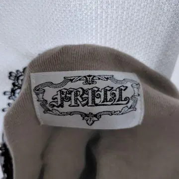 FRILL 리본 포함 그레이 T셔츠 h.naoto