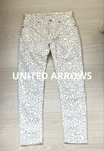 UNITED ARROWS의 팬츠
