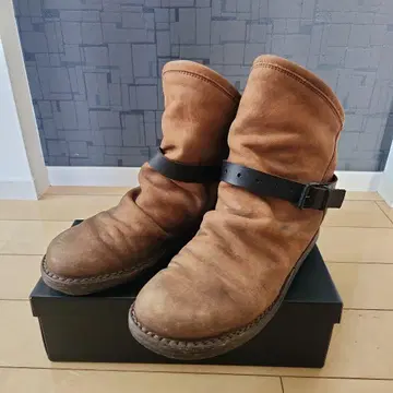 trippen 브라운 스웨이드 버클 부츠