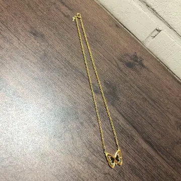 CROWN TRIFARI 나비 목걸이