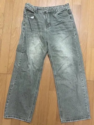 그레이 스트레이트 레그 데님 M 사이즈