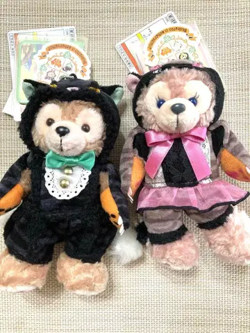 택 포함 새상품 더피 셰리메이 할로윈 인형 배지 디즈니