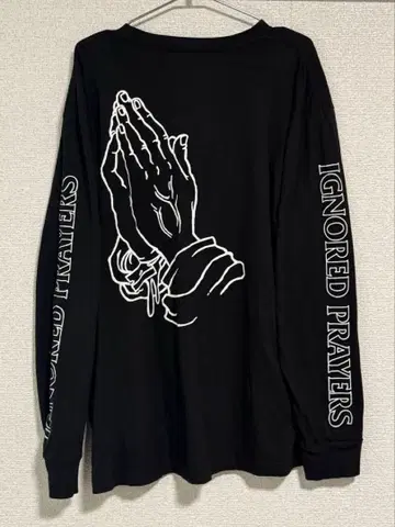 IGNORED PRAYERS 플레이잉 핸즈 블랙 긴팔 티셔츠