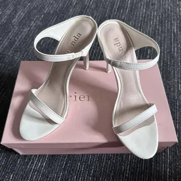 rienda 스트랩 힐 샌들 M 사이즈