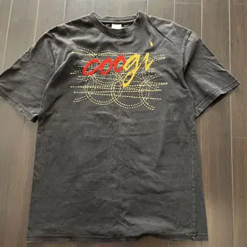 COOGI 그래픽 프린트 T셔츠 블랙