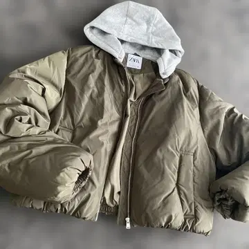 ZARA 충전솜 후드 부착 점퍼 짧은 기장 XL 올리브 그린 새상품급