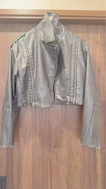 ZARA 그레이 크롭 바이커 자켓 S