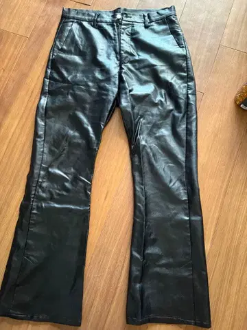 블랙 가죽 플레어 팬츠 S