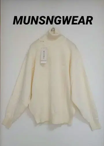 [ 미사용 새상품 ] MUNSNGWEAR 터틀넥 니트 스웨터 크림색