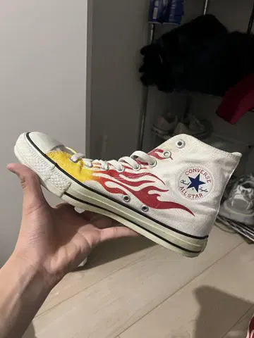 Converse All Star 파이어 패턴 하이/화이트 로우 2족