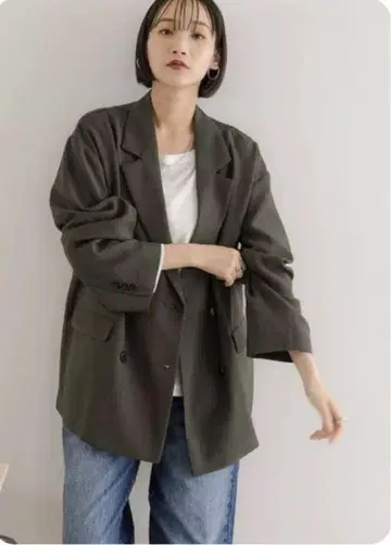 다크 그레이 테일러드 자켓 더블 브레스트